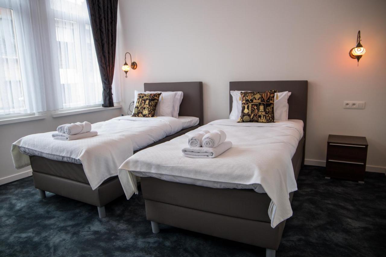 Hotel Guzy Lier Eksteriør billede